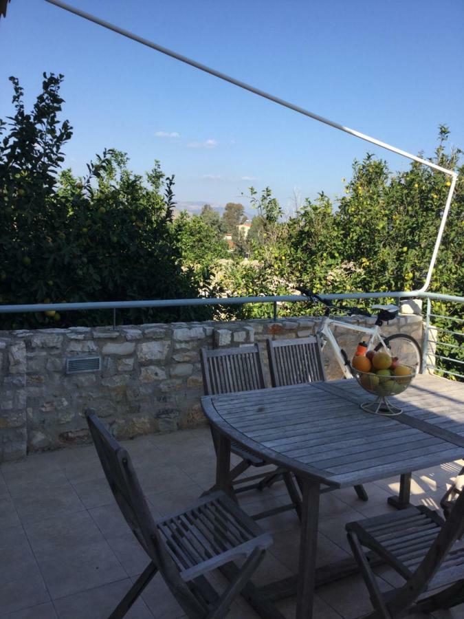 Seafront Apartment Ιι In Kiveri, Near Nafplion. Luaran gambar